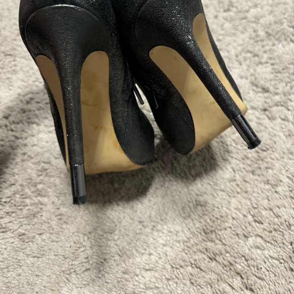 Guess Shimmer Heels - Picture 5 of 6